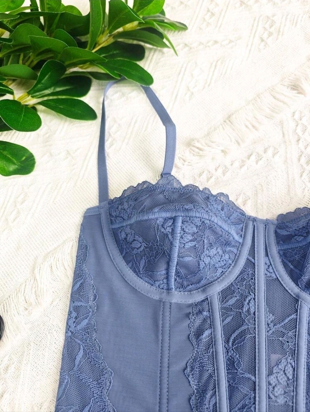 Pretty Girl Store Lace Mesh Strapless  Camisole - Picture 3 of 11